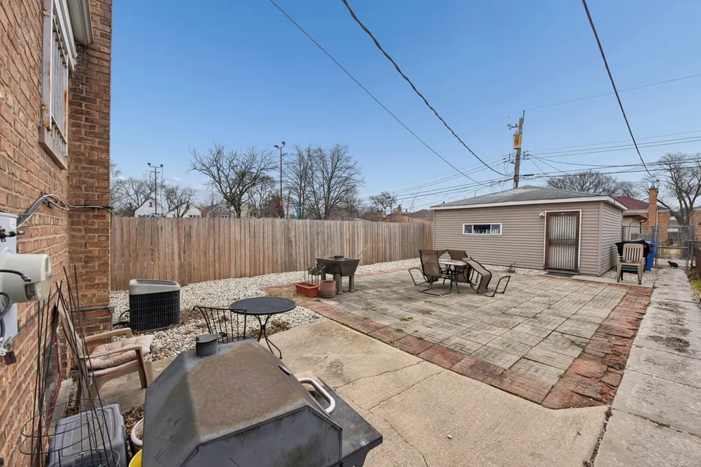 5317 South Hamilton Avenue Chicago IL 60609