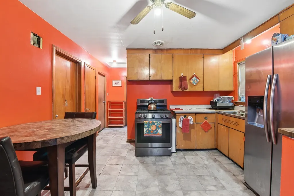 5317 South Hamilton Avenue Chicago IL 60609