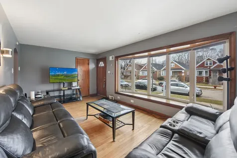 5317 South Hamilton Avenue Chicago IL 60609