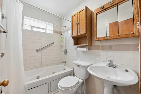 5317 South Hamilton Avenue Chicago IL 60609