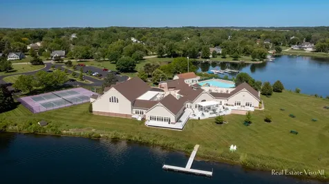 100 Prince Court SE Poplar Grove IL 61065