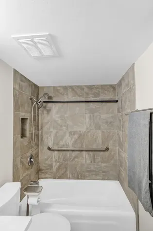 8025 Woodglen Lane Downers Grove IL 60516