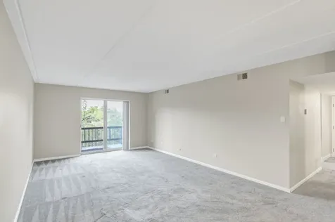 8025 Woodglen Lane Downers Grove IL 60516