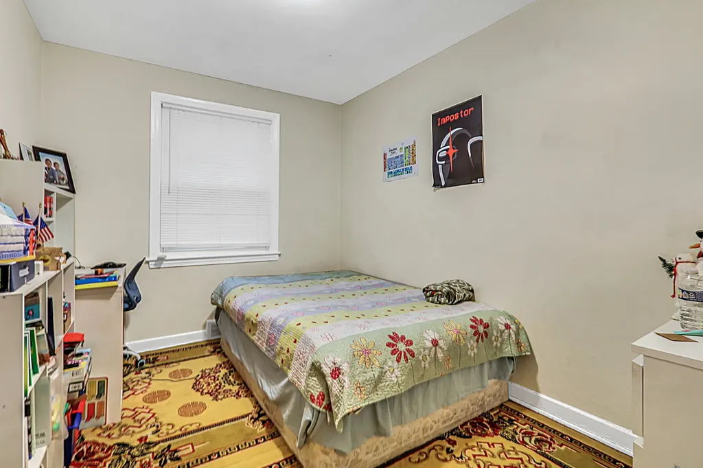 4956 Louise Street Skokie IL 60077