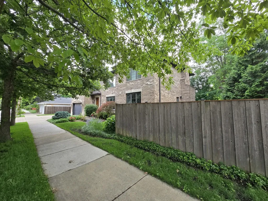 7007 West Hayes Avenue Chicago IL 60631