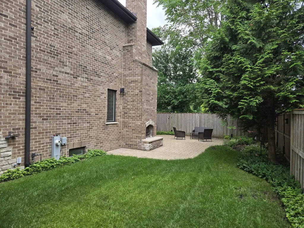 7007 West Hayes Avenue Chicago IL 60631