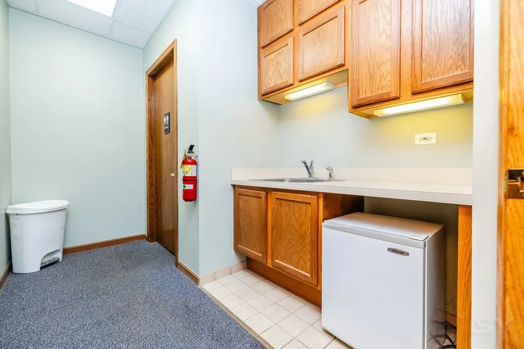 1510 Plainfield Road Darien IL 60561