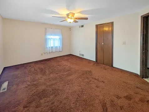 9319 North Knight Avenue Des Plaines IL 60016