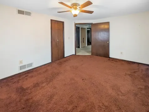 9319 North Knight Avenue Des Plaines IL 60016