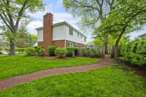 703 East Thomas Street Arlington Heights IL 60004
