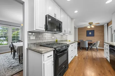 703 East Thomas Street Arlington Heights IL 60004