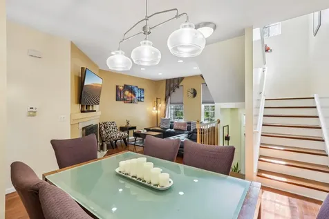 10 Thomas Court Grayslake IL 60030