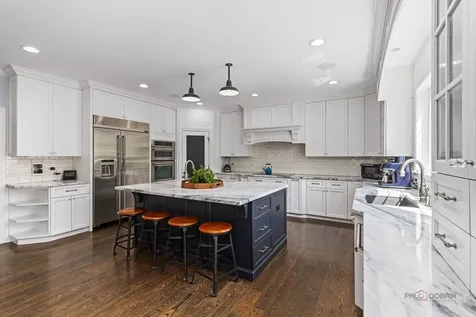 1025 South Vail Avenue Arlington Heights IL 60005