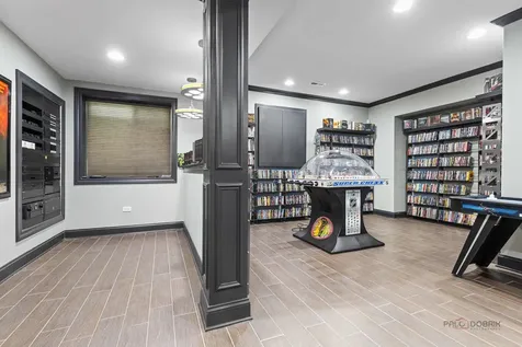 1025 South Vail Avenue Arlington Heights IL 60005