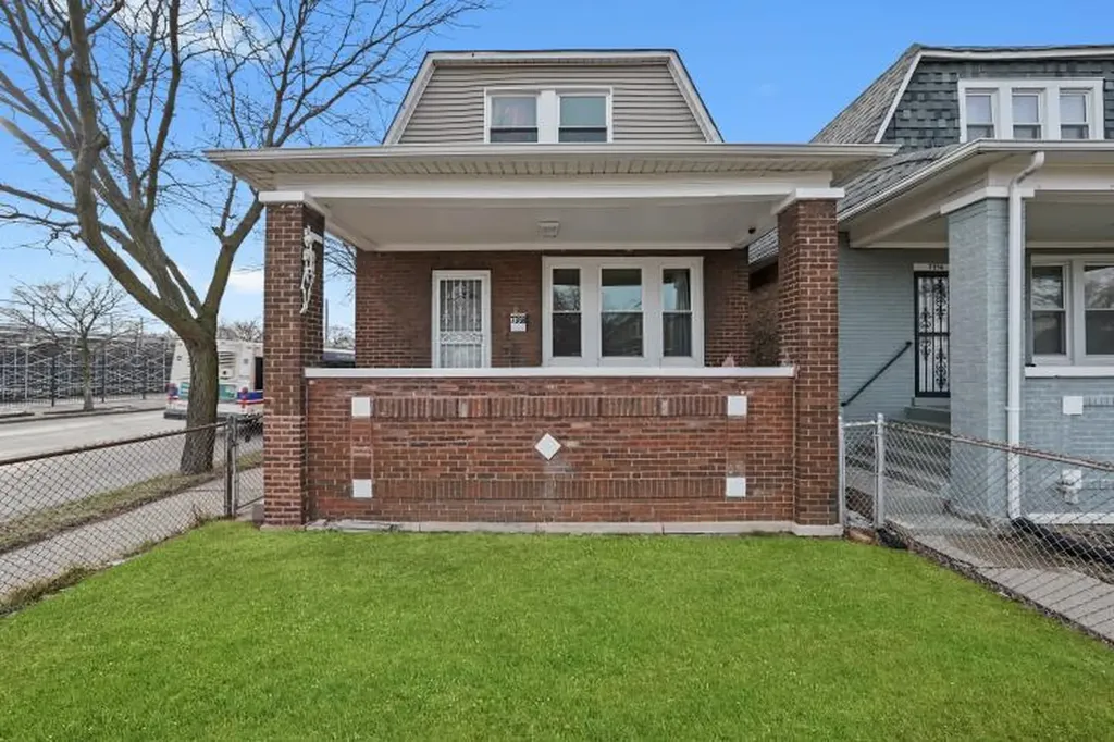 7358 South Carpenter Street Chicago IL 60621