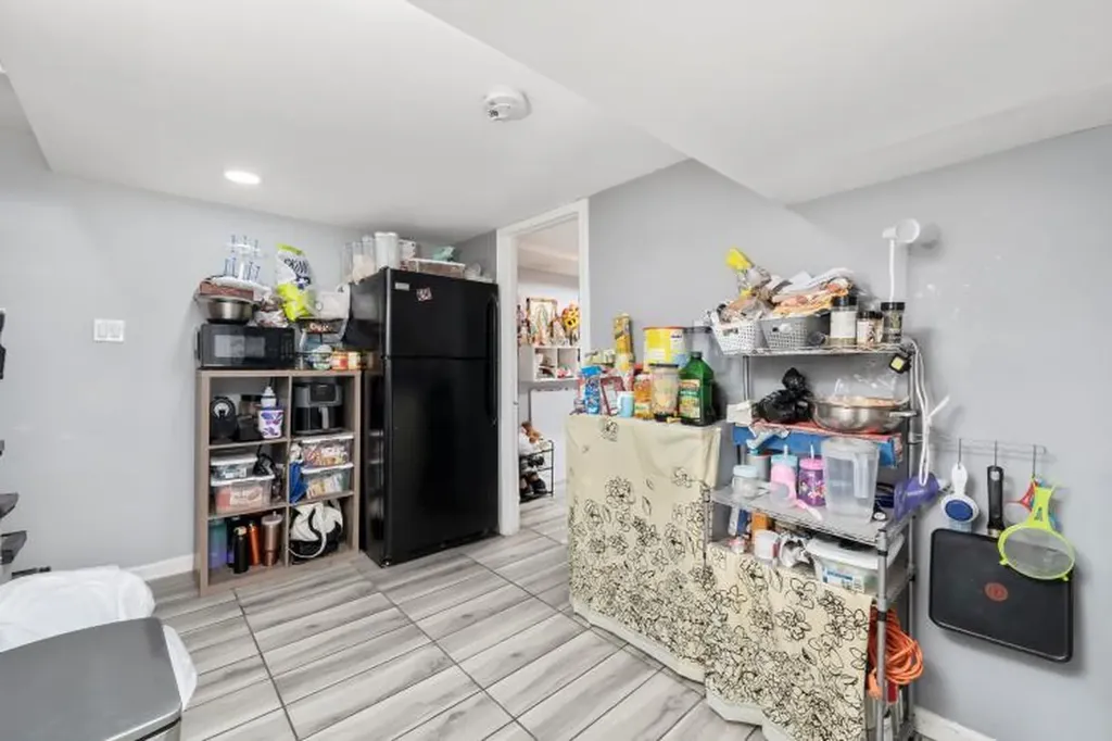 7358 South Carpenter Street Chicago IL 60621