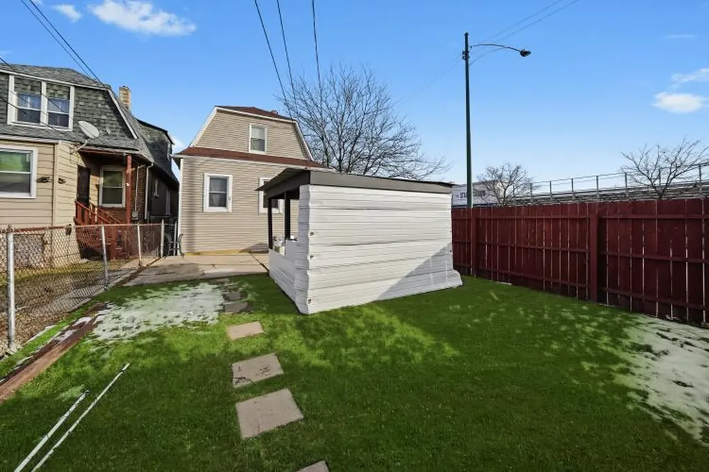7358 South Carpenter Street Chicago IL 60621