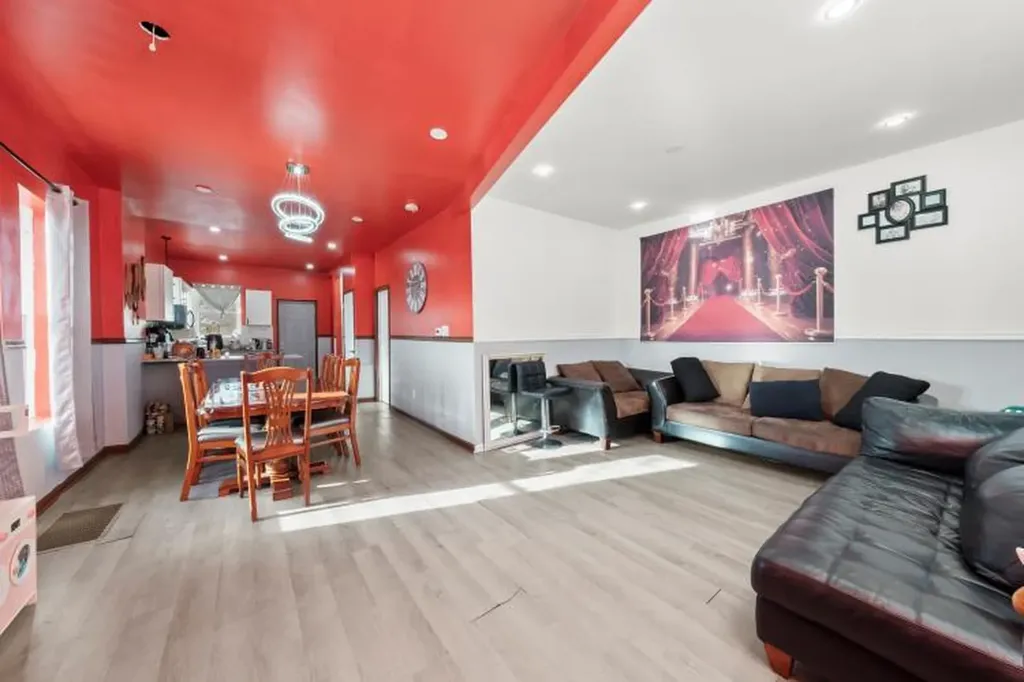 7358 South Carpenter Street Chicago IL 60621
