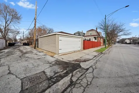 7358 South Carpenter Street Chicago IL 60621
