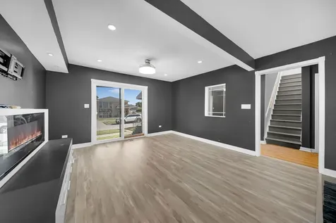 7515 West Douglas Avenue Summit IL 60501