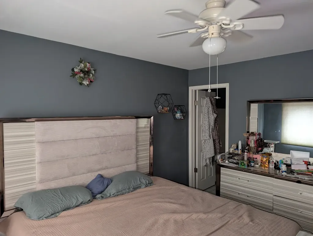 5155 North East River Road Chicago IL 60656