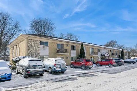 501 Carlysle Drive Clarendon Hills IL 60514