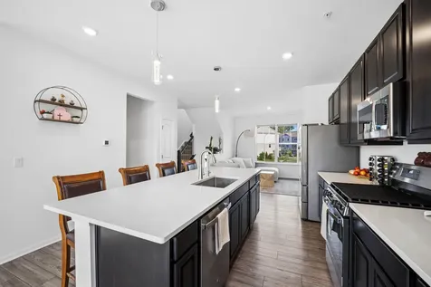 1034 Atterberg Road South Elgin IL 60177