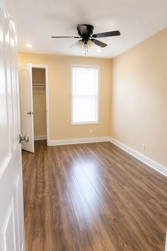 5705 South May Street Chicago IL 60621