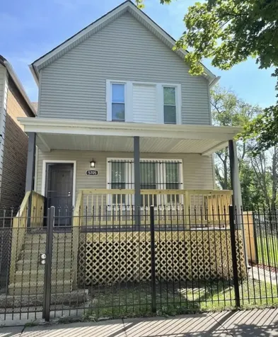 5705 South May Street Chicago IL 60621