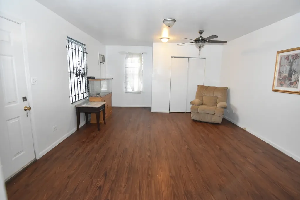 141 West 124th Street Chicago IL 60628