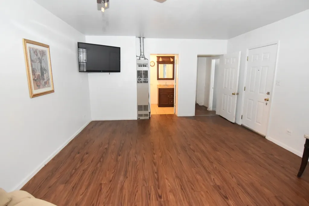 141 West 124th Street Chicago IL 60628
