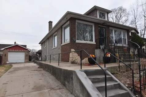 141 West 124th Street Chicago IL 60628