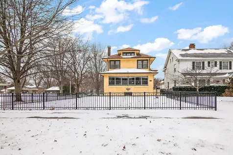 997 South Evergreen Avenue Kankakee IL 60901