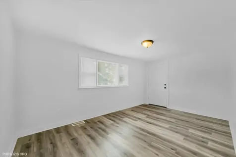 10002 South Torrence Avenue Chicago IL 60617