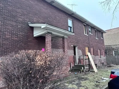 2412 High Street Blue Island IL 60406