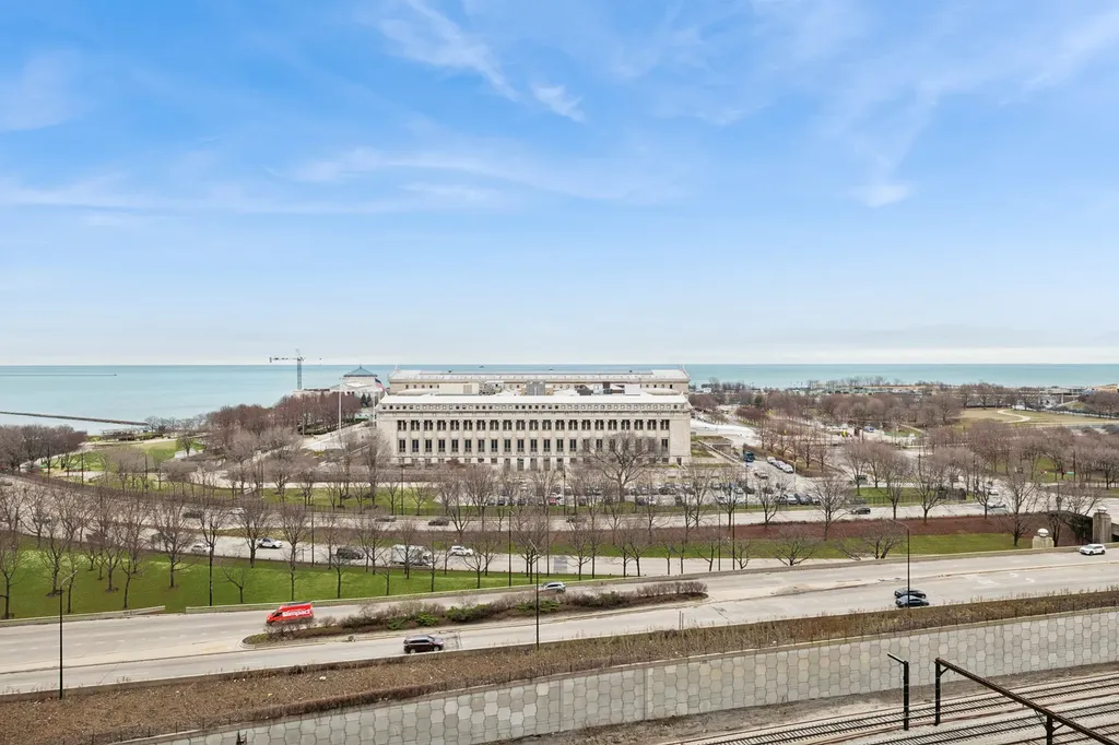 1235 South Prairie Avenue Chicago IL 60605