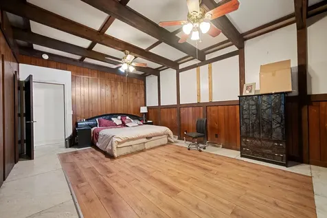 591 Burnham Avenue Calumet City IL 60409