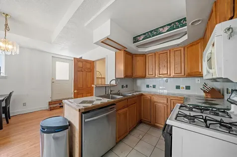 591 Burnham Avenue Calumet City IL 60409