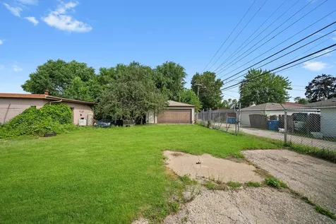 591 Burnham Avenue Calumet City IL 60409