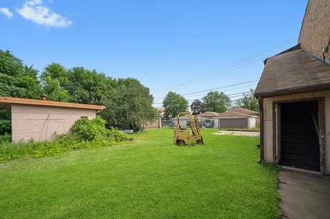 591 Burnham Avenue Calumet City IL 60409