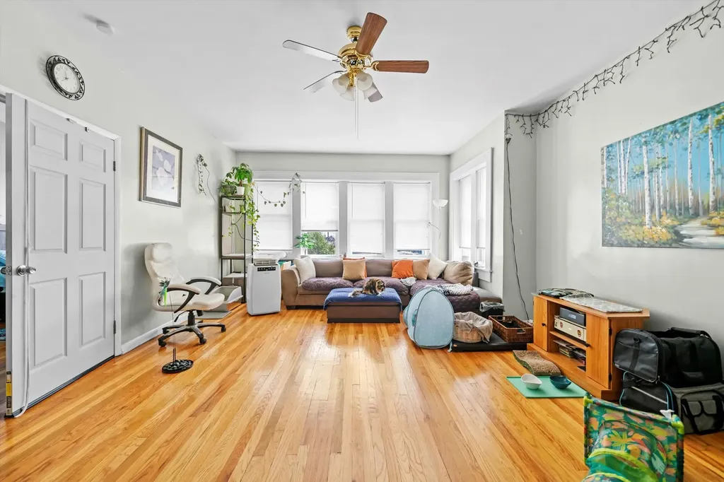 6058 South Massasoit Avenue Chicago IL 60638