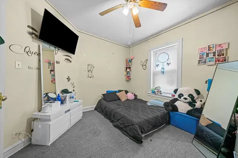 6058 South Massasoit Avenue Chicago IL 60638