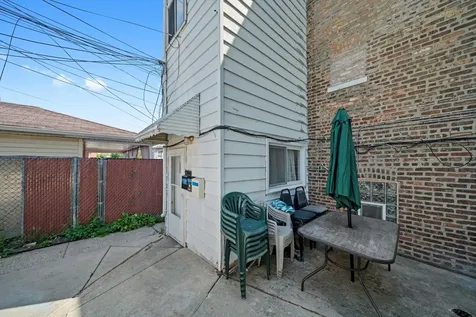 6058 South Massasoit Avenue Chicago IL 60638