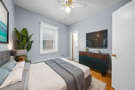 6058 South Massasoit Avenue Chicago IL 60638