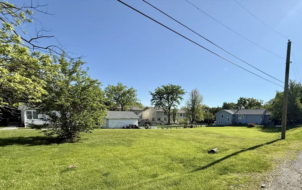 2160 Howard Avenue Downers Grove IL 60515