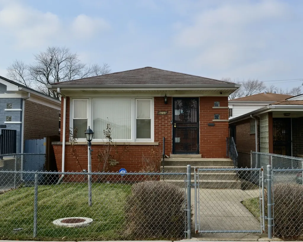 9238 South Normal Avenue Chicago IL 60620