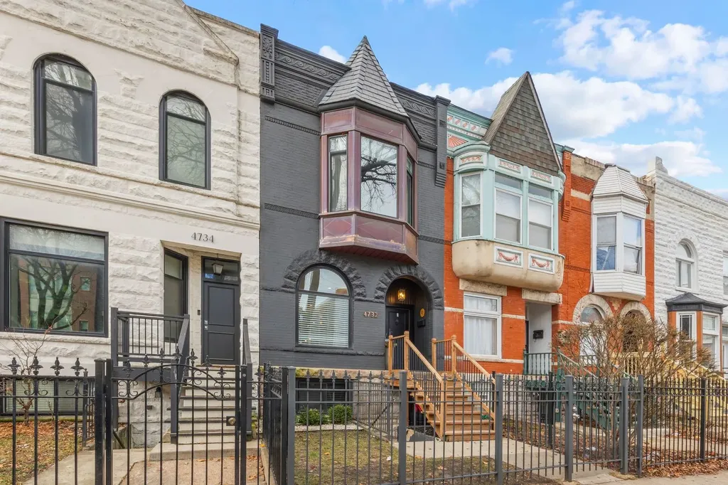 4732 South Evans Avenue Chicago IL 60615