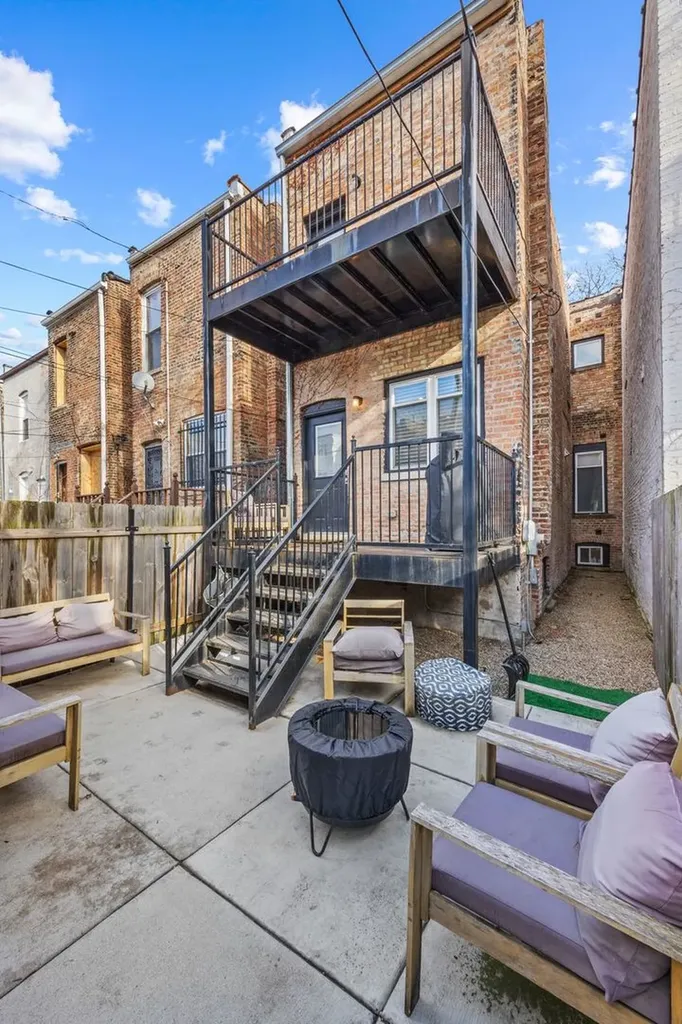 4732 South Evans Avenue Chicago IL 60615