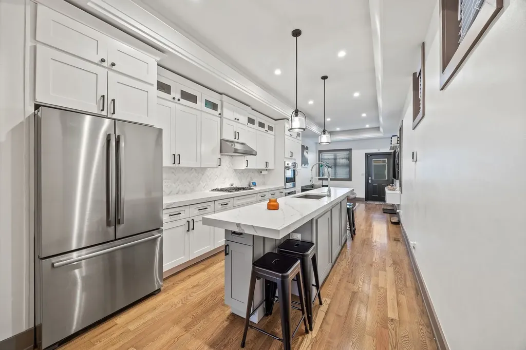 4732 South Evans Avenue Chicago IL 60615