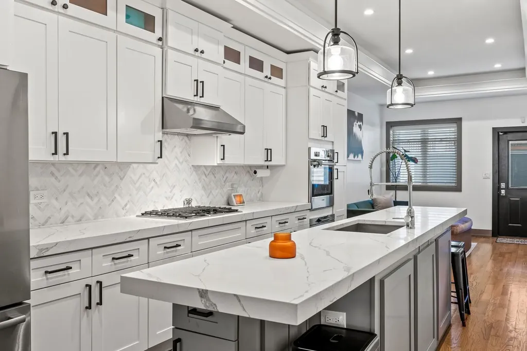 4732 South Evans Avenue Chicago IL 60615